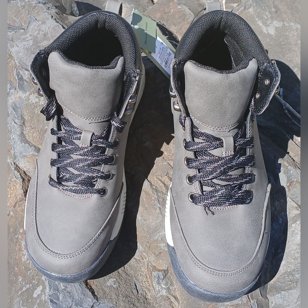 NEW Goodfellow Men's or Boy's Gray Lace-Up Boots (Size 7)
